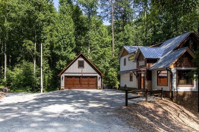 142 Timber Ridge Road, Blue Ridge, GA 30513