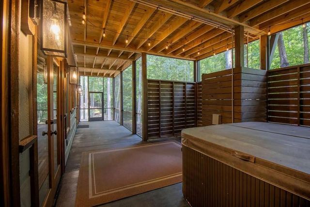 142 Timber Ridge Road, Blue Ridge, GA 30513