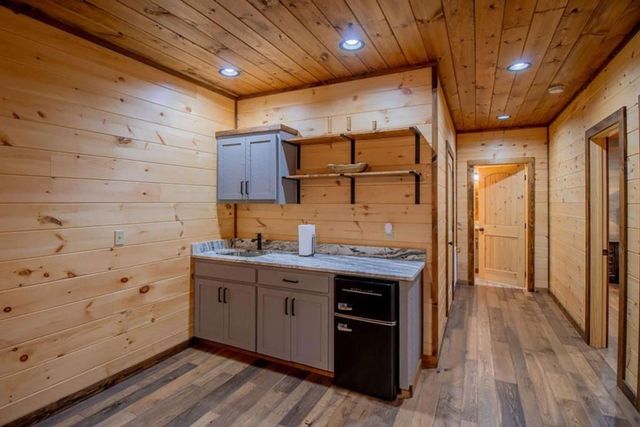 142 Timber Ridge Road, Blue Ridge, GA 30513