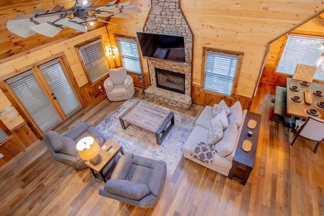 142 Timber Ridge Road, Blue Ridge, GA 30513
