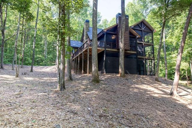 142 Timber Ridge Road, Blue Ridge, GA 30513