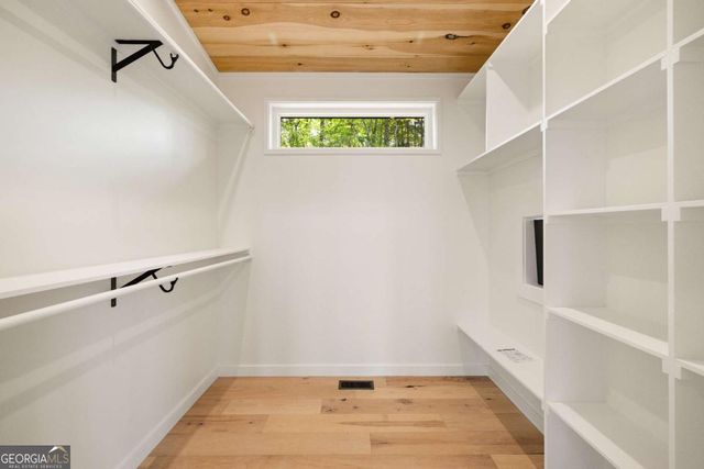 265 Park Glen Lane, Mineral Bluff, GA 30559