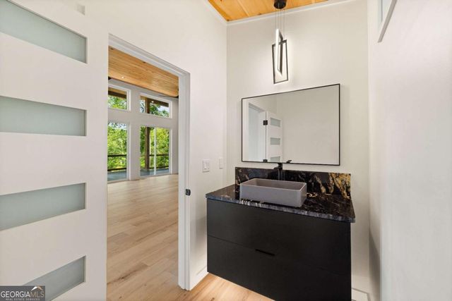 265 Park Glen Lane, Mineral Bluff, GA 30559