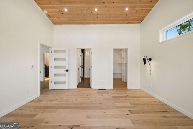 265 Park Glen Lane, Mineral Bluff, GA 30559