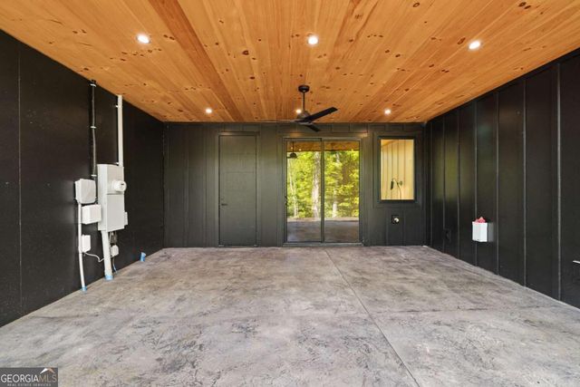 265 Park Glen Lane, Mineral Bluff, GA 30559