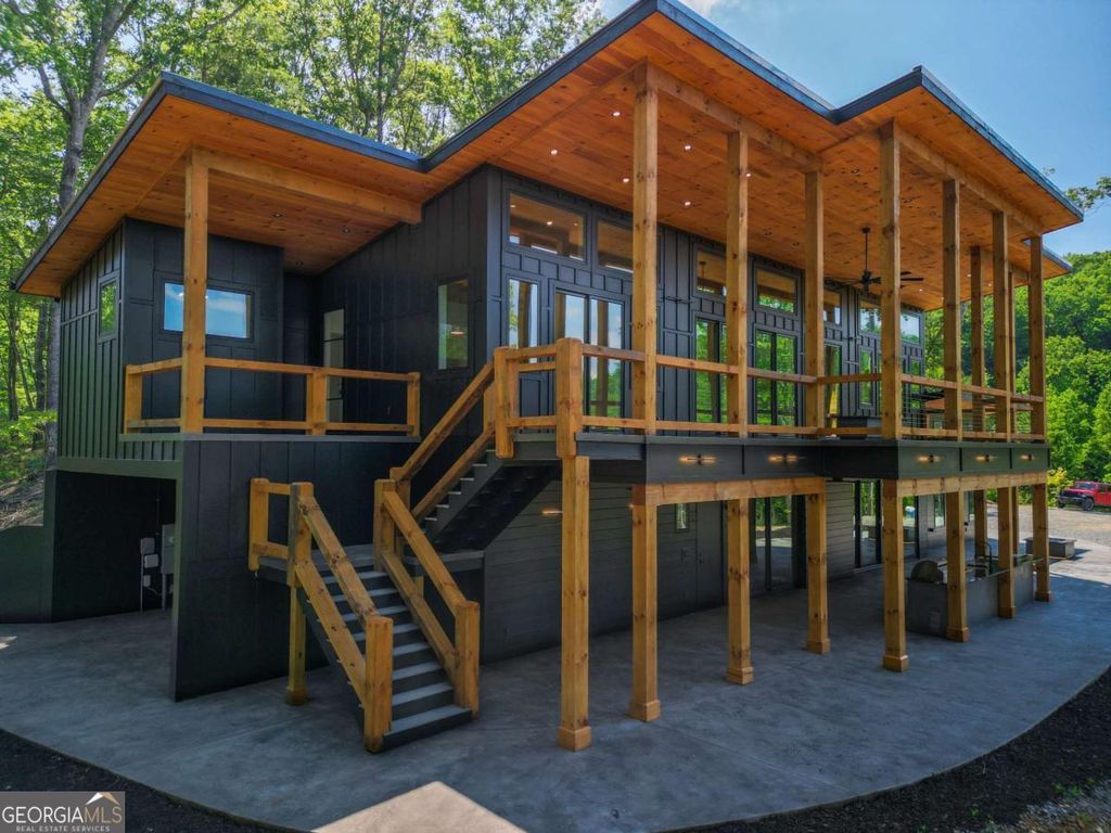 265 Park Glen Lane, Mineral Bluff, GA 30559