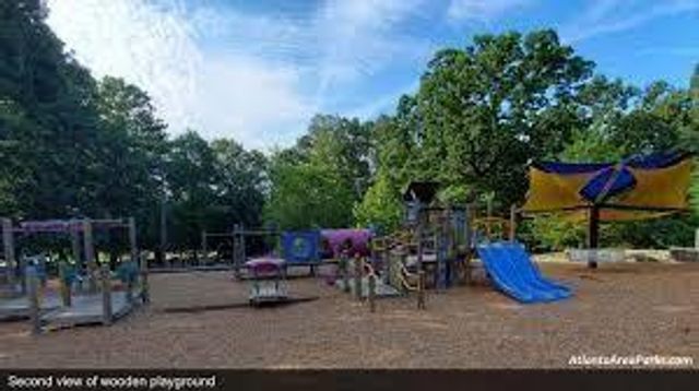 4109 Chastain Park NE Court, Atlanta, GA 30342