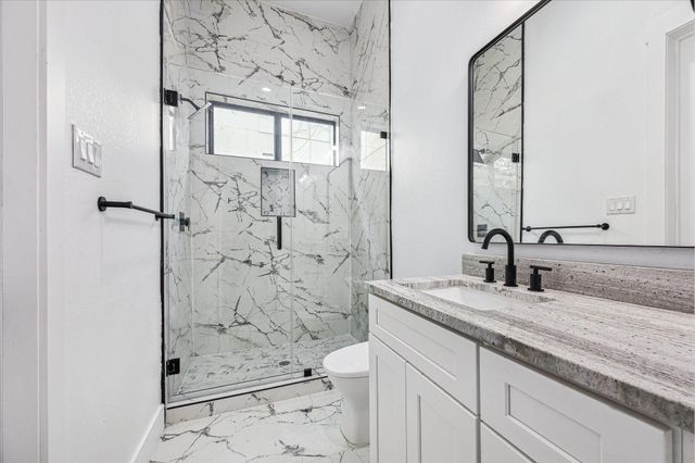 3209 Mcculloch Circle, Houston, TX 77056