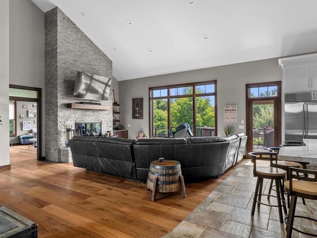 2423 County Highway Q, Manitowoc, WI 54220