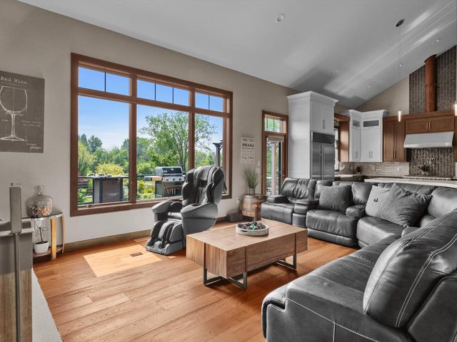 2423 County Highway Q, Manitowoc, WI 54220