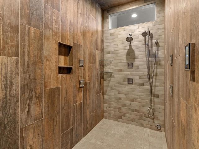 2423 County Highway Q, Manitowoc, WI 54220