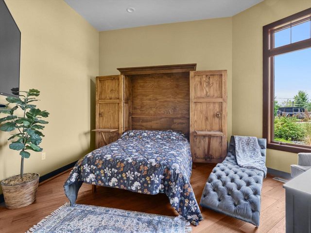 2423 County Highway Q, Manitowoc, WI 54220