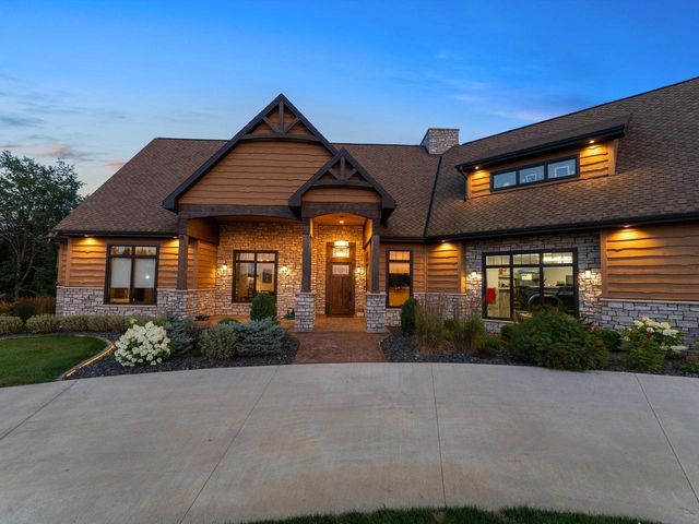 2423 County Highway Q, Manitowoc, WI 54220