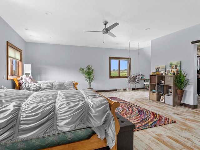 2423 County Highway Q, Manitowoc, WI 54220