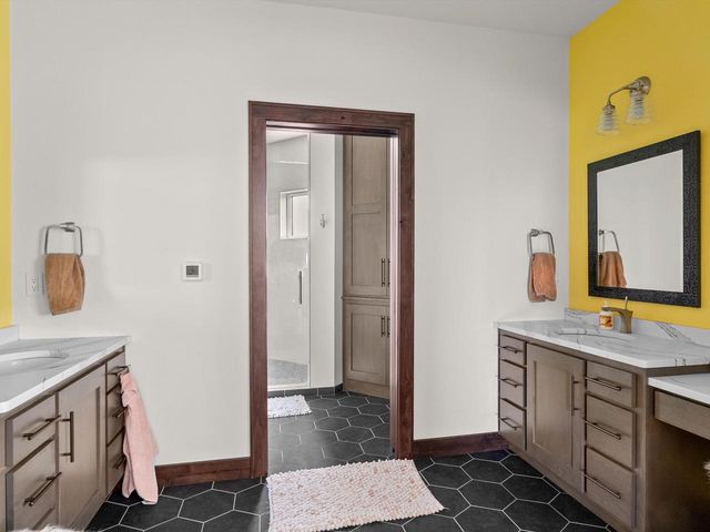 2423 County Highway Q, Manitowoc, WI 54220