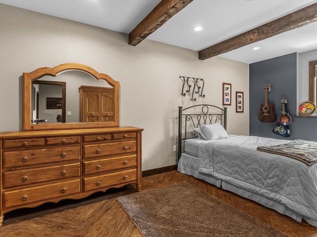 2423 County Highway Q, Manitowoc, WI 54220