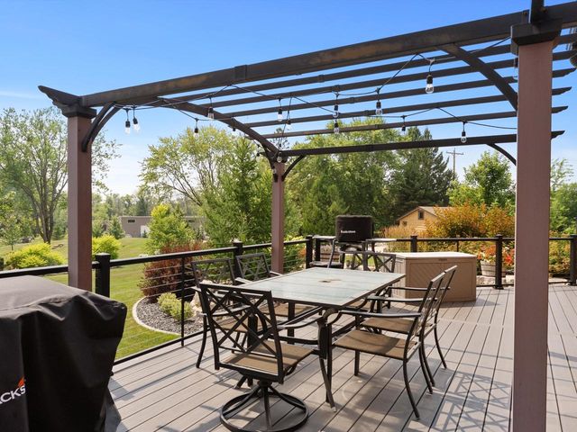 2423 County Highway Q, Manitowoc, WI 54220