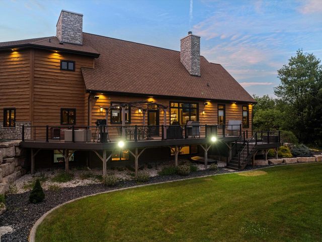 2423 County Highway Q, Manitowoc, WI 54220