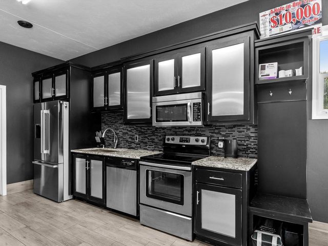 2423 County Highway Q, Manitowoc, WI 54220