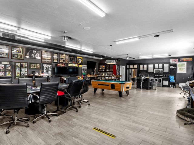 2423 County Highway Q, Manitowoc, WI 54220