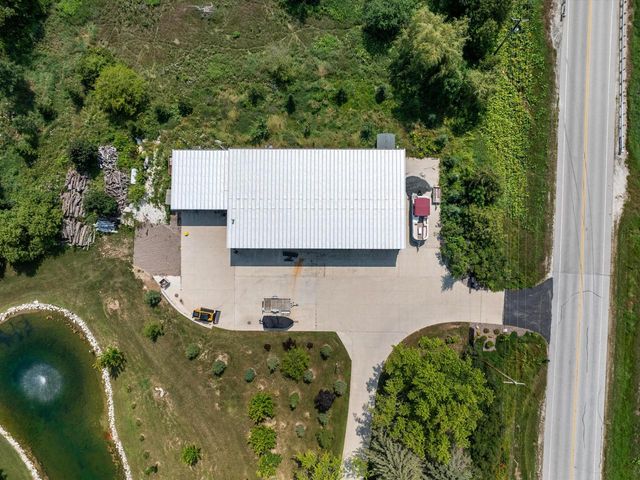 2423 County Highway Q, Manitowoc, WI 54220