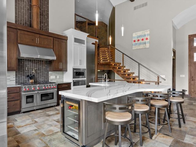 2423 County Highway Q, Manitowoc, WI 54220