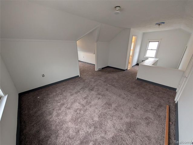 5575 Buckingham Avenue, Detroit, MI 48224