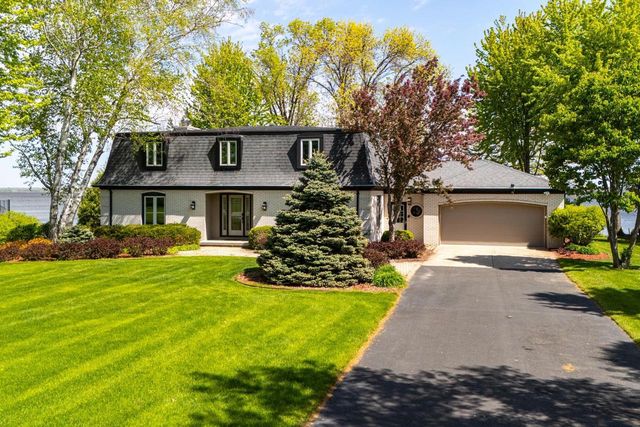 4594 BELLHAVEN LANE, Oshkosh, WI 54904