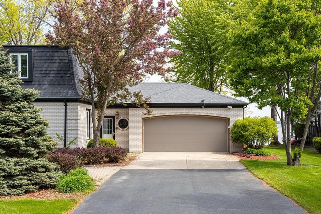 4594 BELLHAVEN LANE, Oshkosh, WI 54904