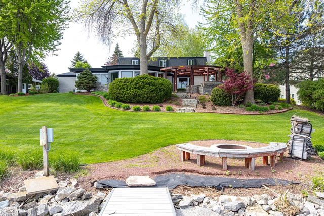 4594 BELLHAVEN LANE, Oshkosh, WI 54904