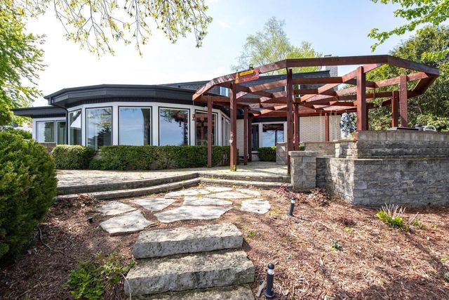 4594 BELLHAVEN LANE, Oshkosh, WI 54904