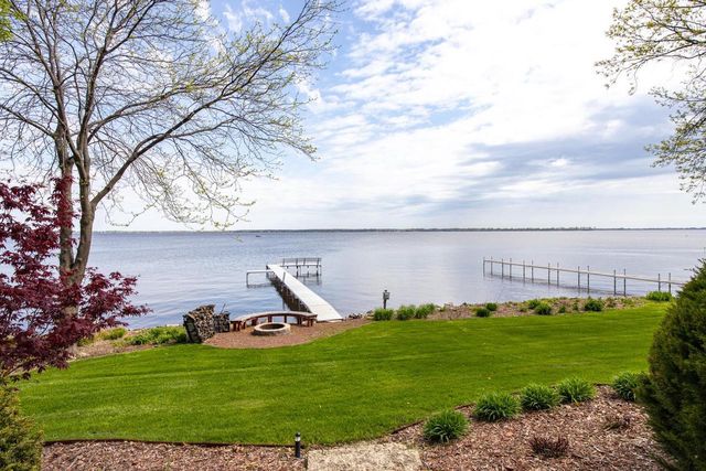 4594 BELLHAVEN LANE, Oshkosh, WI 54904