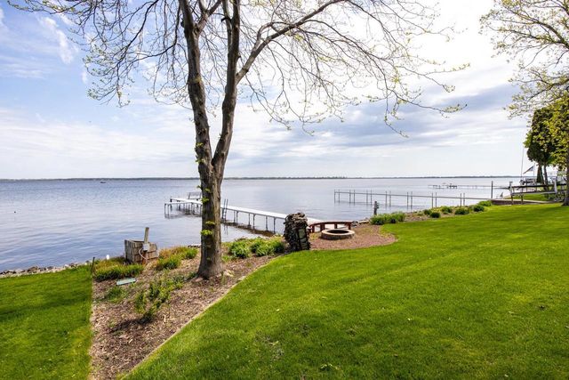 4594 BELLHAVEN LANE, Oshkosh, WI 54904