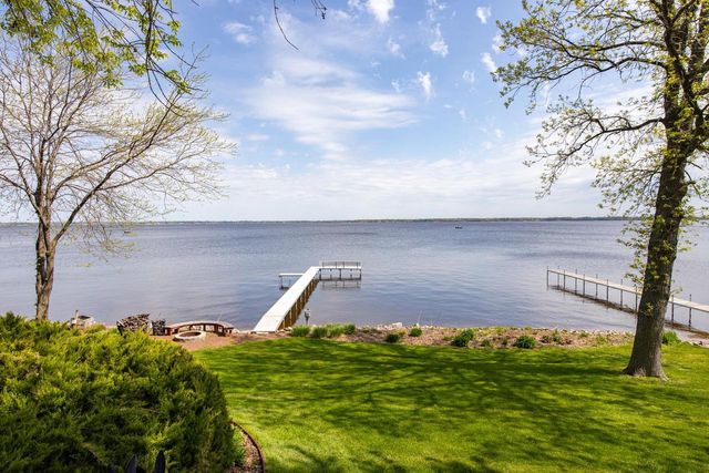 4594 BELLHAVEN LANE, Oshkosh, WI 54904