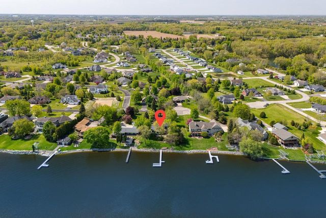 4594 BELLHAVEN LANE, Oshkosh, WI 54904