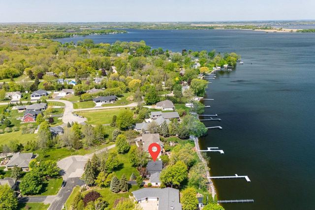 4594 BELLHAVEN LANE, Oshkosh, WI 54904