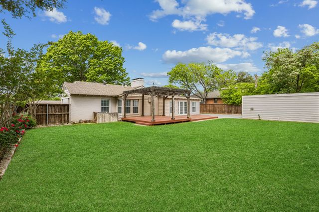 9962 Elmada Lane, Dallas, TX 75220