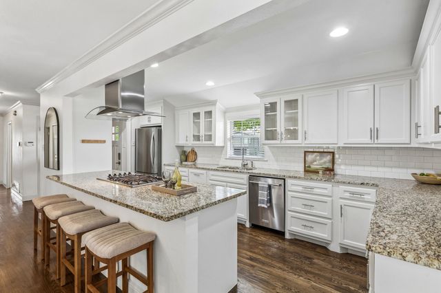 9962 Elmada Lane, Dallas, TX 75220