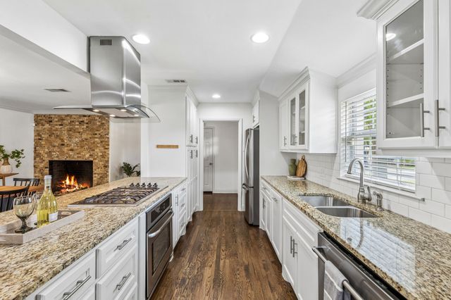 9962 Elmada Lane, Dallas, TX 75220