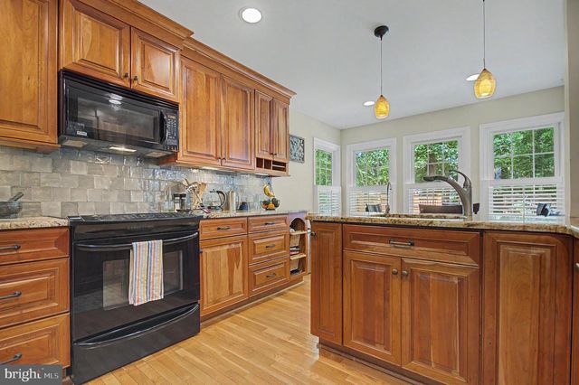 402 FAIR HILL CT, Annapolis, MD 21403