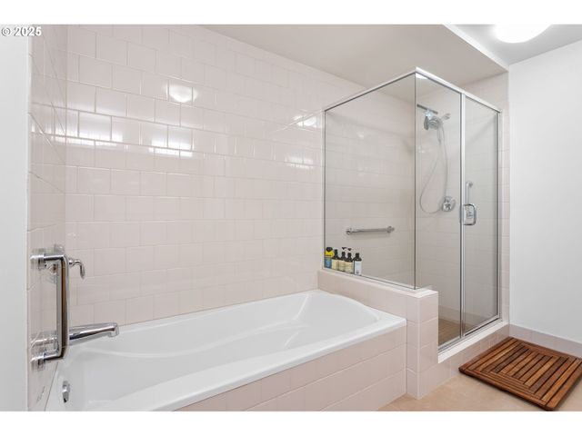 1221 Sw 10TH Ave 1412, Portland, OR 97205