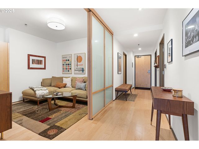 1221 Sw 10TH Ave 1412, Portland, OR 97205