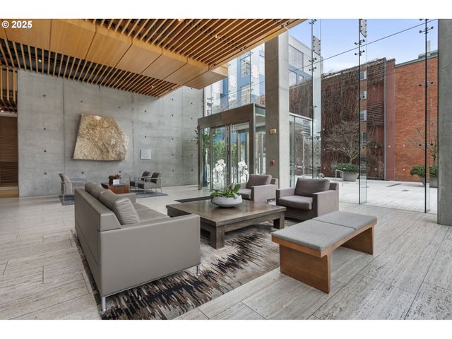 1221 Sw 10TH Ave 1412, Portland, OR 97205