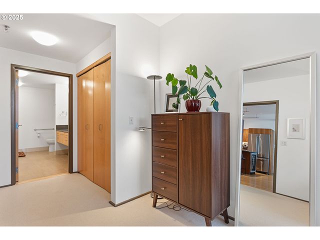 1221 Sw 10TH Ave 1412, Portland, OR 97205