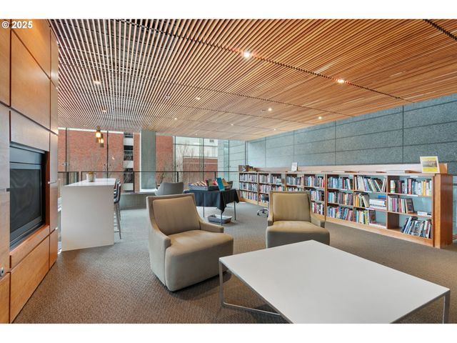 1221 Sw 10TH Ave 1412, Portland, OR 97205