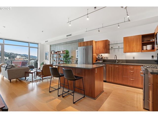 1221 Sw 10TH Ave 1412, Portland, OR 97205