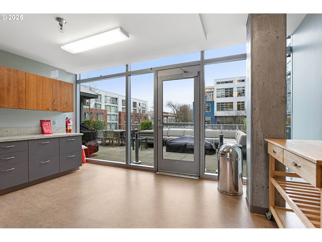 1221 Sw 10TH Ave 1412, Portland, OR 97205