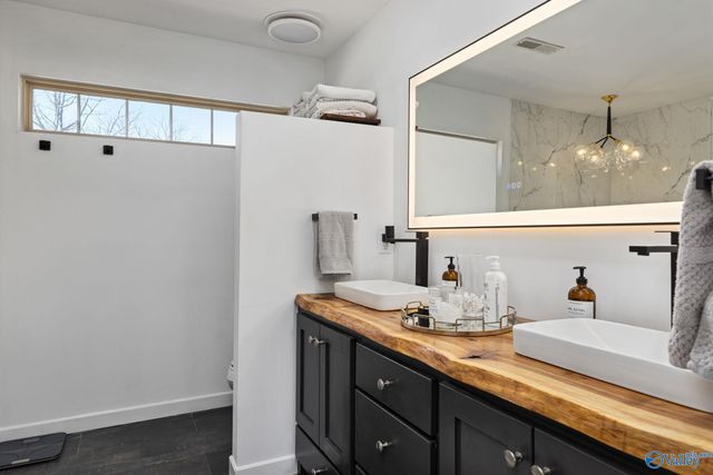 3242 County Road 11, Florence, AL 35633