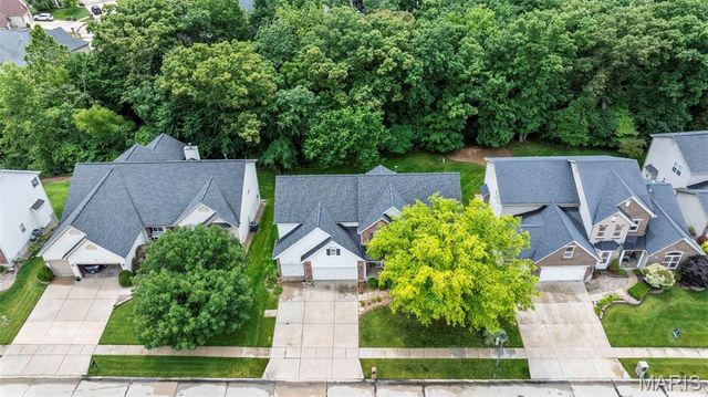 24 Milton Brennan Manor Court, Wentzville, MO 63385