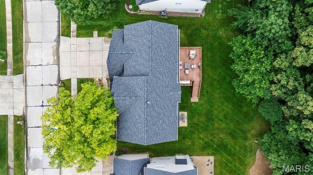 24 Milton Brennan Manor Court, Wentzville, MO 63385